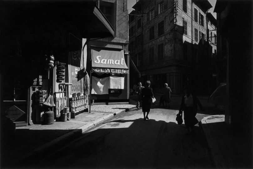 Aix-en-Provence, France, 1958 © The Estate of Harry Callahan / Courtesy Pace/MacGill Gallery, New York Collection Maison Européenne de la Photographie, Paris - Don de l’auteur