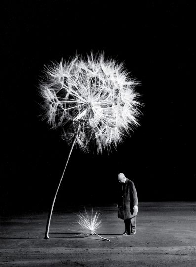 Lorsque le Vent Viendra - (When the Wind Will Come), 2007 © Gilbert Garcin