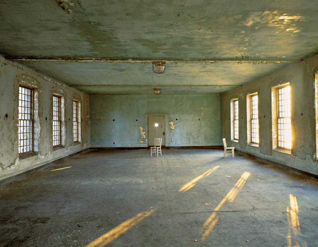 Stephen Wilkes, Ellis Island: Ghosts of Freedom - The Eye of ...