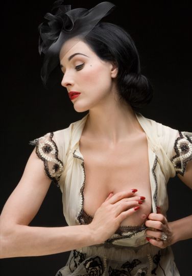 Dita Von Teese © Douglas Kirkland