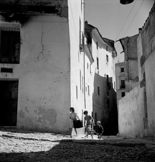 Carlos Saura, de la serie Cuenca, años 1950 © Carlos Saura