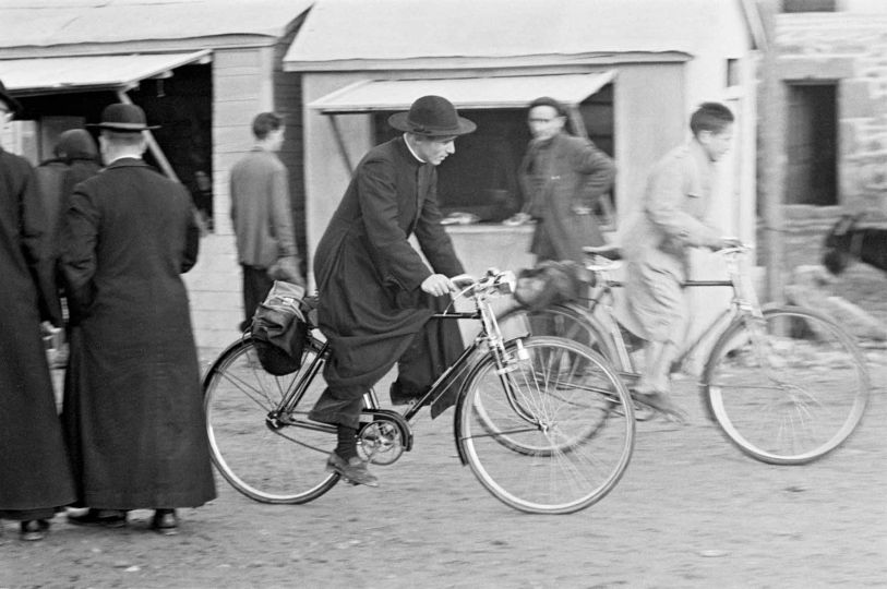 Carlos Saura, de la serie Sanabria, años 1950 © Carlos Saura