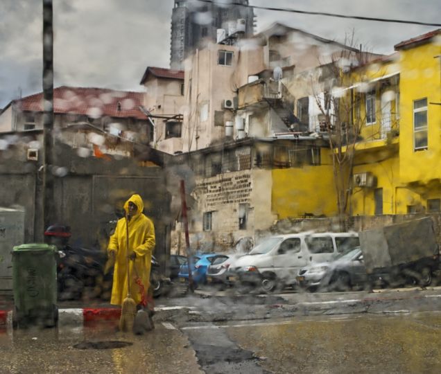 A Man in Yellow, 2016 © Nino Herman