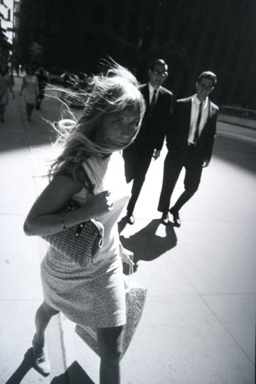 Women are Beautiful © Garry Winogrand / Courtesy Lola Garrido Collection