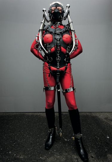 JG-Leathers © Kink by Howard Schatz, Lawrence Richard Publishing, Inc