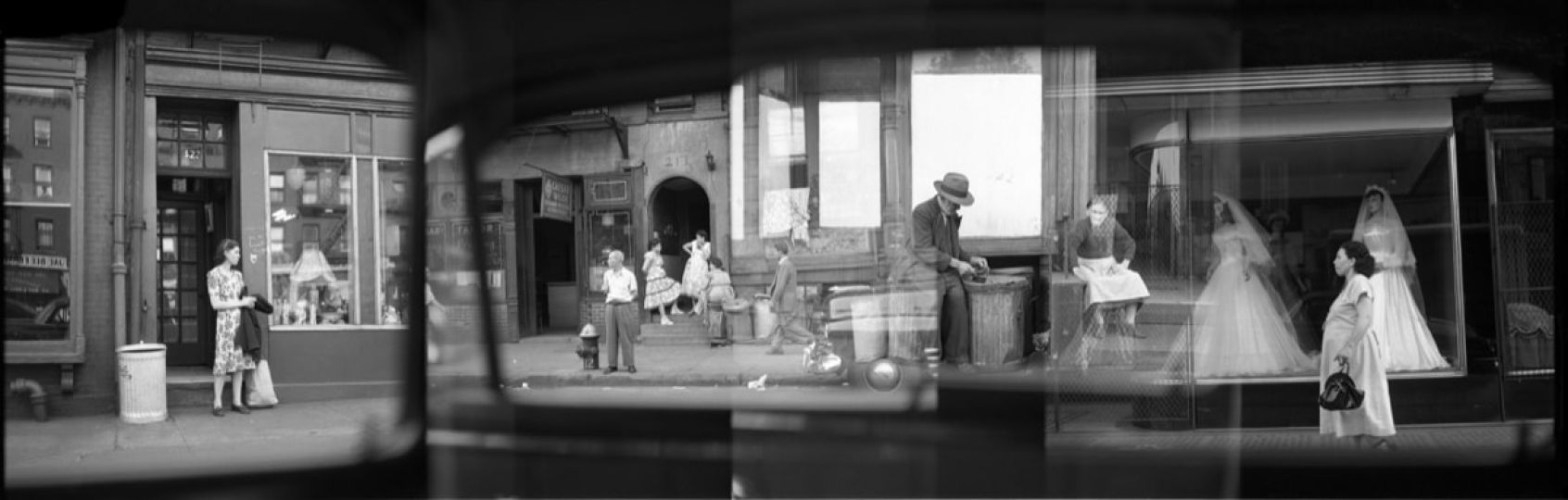 Chicagoans Around Pump 12, 1950