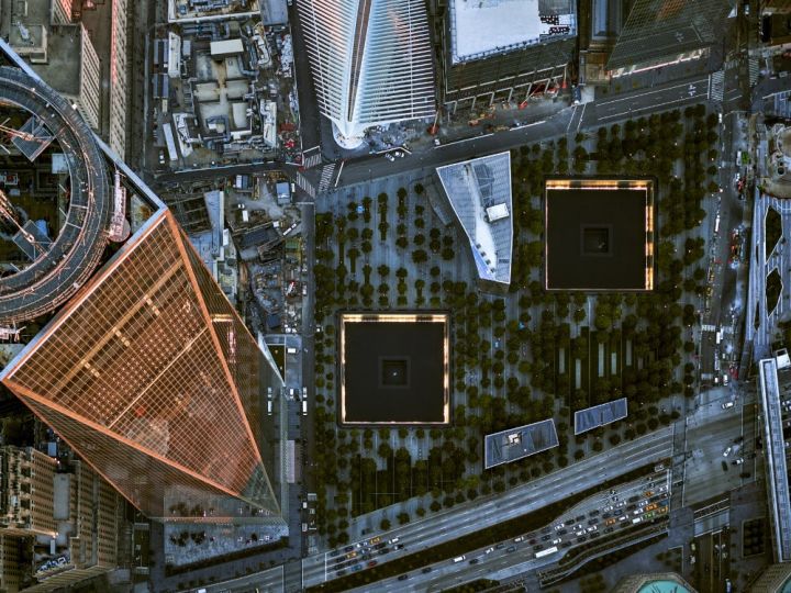 Spectacular aerial photographs of Los Angeles and New York by