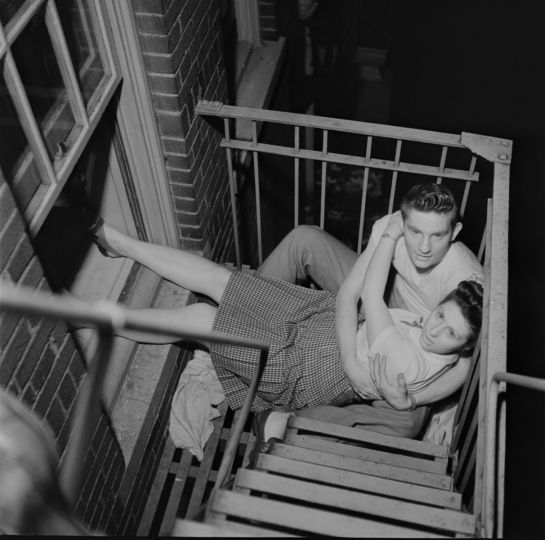 From “Park Benches Love is Everywhere”, 1946 © Stanley Kubrick estate