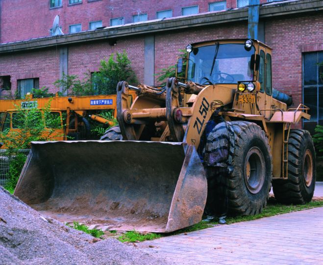 Hiding in the city No. 71 Bulldozer (2008) © Liu Bolin, Bel-Air Fine Art London (Beijing)