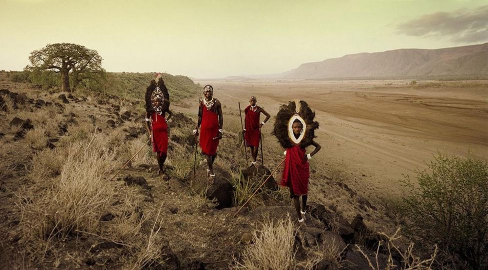 VIII 450 - Ladaru, Lenaitu, Lengaa, Saitoti - Tarangiri, Rift Escarpment - Tanzania, 2010 © Jimmy Nelson
