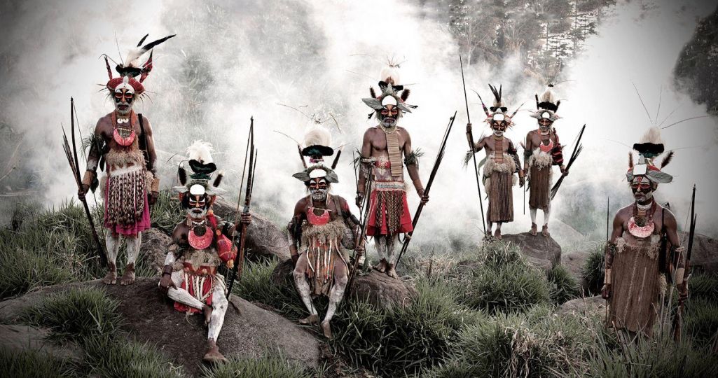 XV 78 - Keke Kombea, Tande Mala, Lebosi Kupu, Mumburi Mupi, John Kundi, Menaja Koke, Likekaipia Tribe - Ponowi Village, Jalibu Mountains, Western Highlands - Papua New Guinea, 2010 © Jimmy Nelson