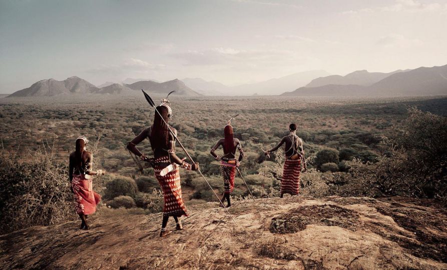 XVII 230 - Nyerere, Loingu, Lewangum, Lepokodu - Kaisut Desert - Kenya, 2010 © Jimmy Nelson
