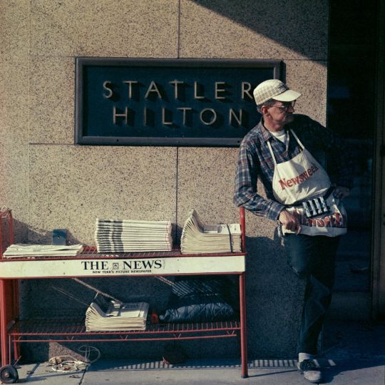 ‘Newsstand, New York, 1966’ © Mario Carnicelli