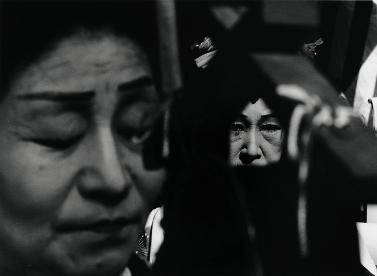 Shomei Tomatsu - Chindon, Tokyo, 1961 Collection of the estate Shomei Tomatsu – INTERFACE, Okinawa © Shomei Tomatsu –INTERFACE / Courtesy of Taka Ishii Gallery Photography / Film