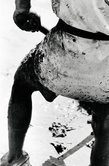 Shomei Tomatsu - Cultivation, Nagoya, 1966 Collection of the Tokyo Photographic Art Museum, Tokyo © Shomei Tomatsu –INTERFACE / Courtesy of Taka Ishii Gallery Photography / Film