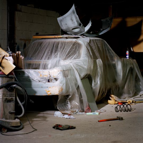 Garage Still #11/2014 - Amsterdam, Analogue C-print, 120 x 120 cm © Jacquie Maria Wessels – Courtesy Galerie Baudelaire