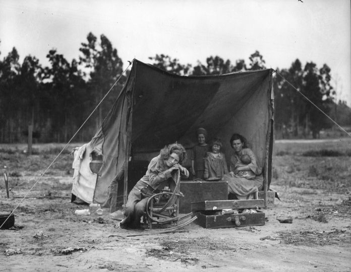 Migrant Mother, Nipomo, California 1936 Dorothea Lange © The Dorothea Lange Collection, the Oakland Museum of California, City of Oakland. Gift of Paul S. Taylor