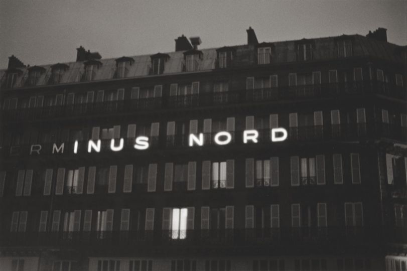 Rue de Dunkerque, Paris 10e, 1992. © Bernard Plossu