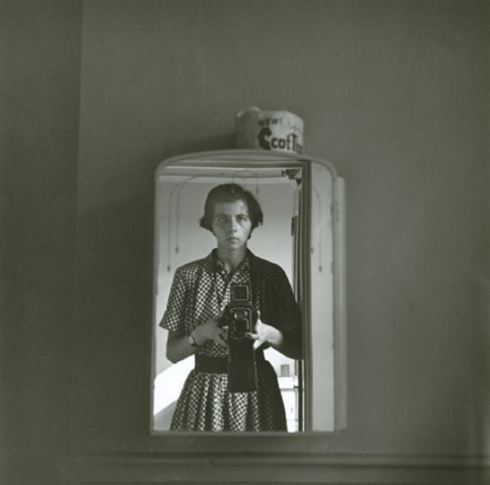 ©Estate of Vivian Maier, Courtesy of Maloof Collection and Howard Greenberg Gallery, NY