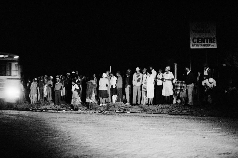 David Goldblatt, 2:45am: the first bus of the day pulls in at Mathysloop on the Boekenhouthoek-Marabastad route from Kwa Ndebele to Pretoria, 1984