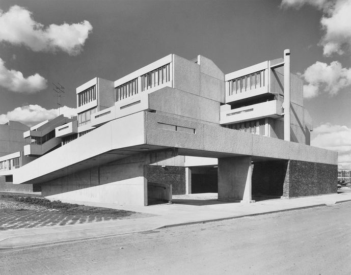 The southern end of Coralline Walk, viewed from Lensbury Way. 1969 © London Metropolitan Archives