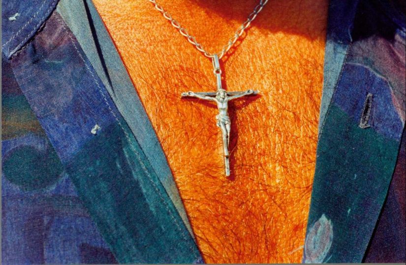 crucifix necklace, 1995 © Martin Parr