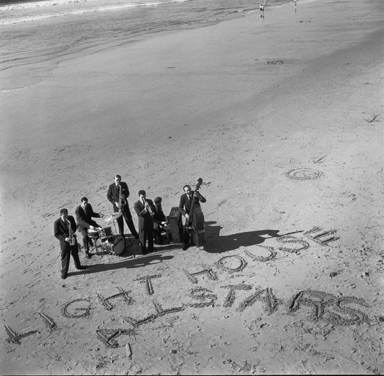 William Claxton Lighthouse Allstars Hermosa Beach 1955 © William Claxton courtesy Galerie Bene Taschen