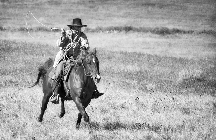 Wrangler Roping © Sandy Lebrun-Evans – Courtesy Multiple Exposures Gallery