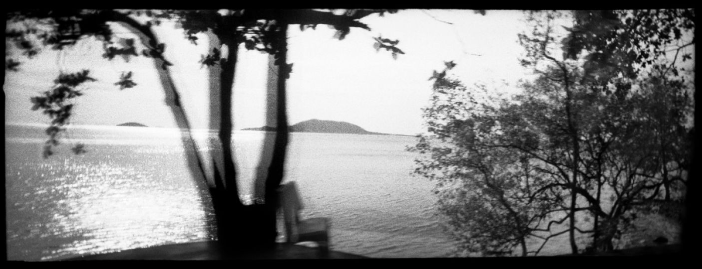 KEP (ROADS OVER TROUBLED WATER), 2005 Tirage au charbon, format 10 x 26,5 cm