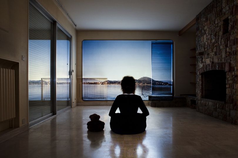 LE LAC MAJEUR (ENFANCE), 2017. Format 60 x 90 cm. Tirage fine art sur papier baryté © Sophie Zénon