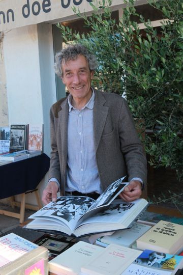 Olivier Techer, propriétaire de la librairie John Doe Books © Hans Silvester