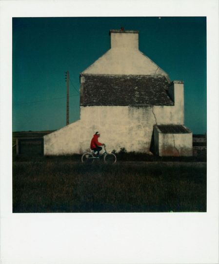 Bretagne, while shooting ‘Les Iles, L’ile D’ouessant’, 1981 Polaroid SX-70 © Robby Müller Estate Courtesy Robby Müller Estate