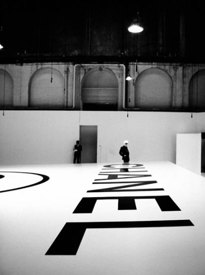 Karl above Chanel © Simon Procter