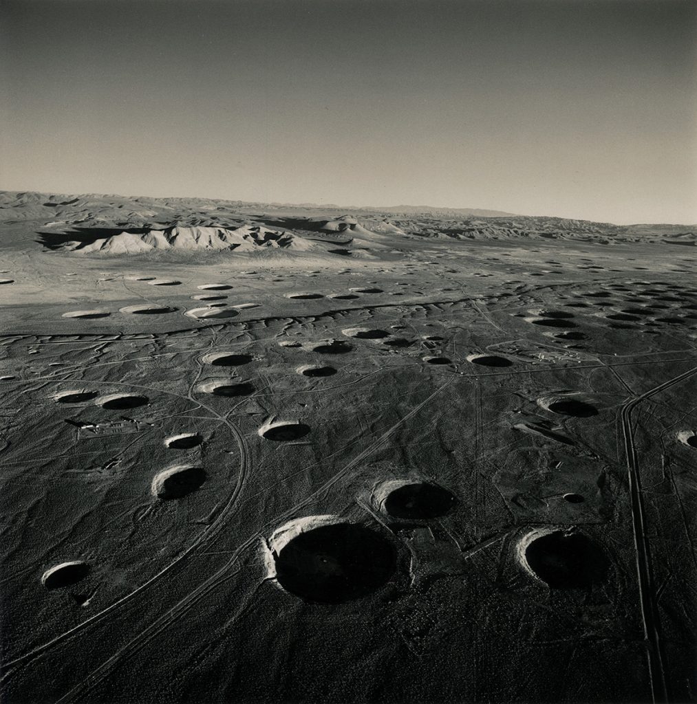 Emmet Gowin : The Nevada Test Site - The Eye of Photography 