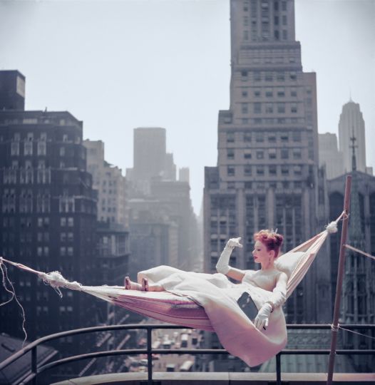 Gwen Verdon, New York, 1953 © Tony Vaccaro – Courtesy Monroe Gallery of Photography