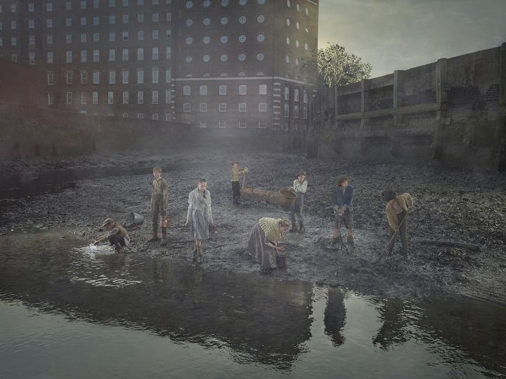 Mudlarkers © Julia Fullerton-Batten