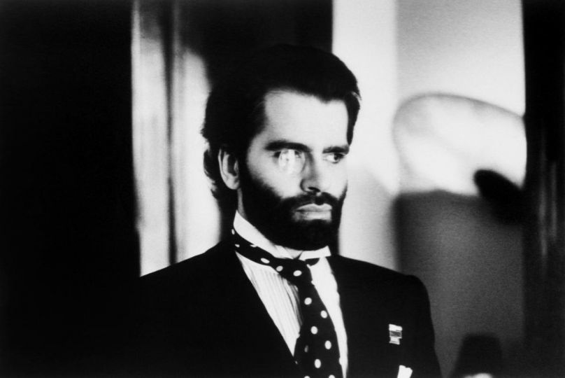 Helmut Newton Karl Lagerfeld, Paris, 1973 © Helmut Newton Foundation / Courtesy Staley-Wise Gallery, New York