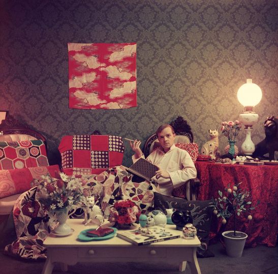 Slim Aarons - Truman Capote in his Brooklyn Heights Apartment, 1958 - © Getty Images / Courtesy Staley-Wise Gallery, New York