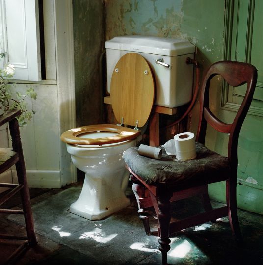 © Alen MacWeeney