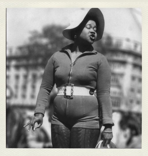 Tali Amitai-Tabib, Hyde Park Corner 23-70s, c-print, 28 x 29 cm, 11 x 11 in - Trudl © Tali Amitai-Tabib – Courtesy Galerie Olivier Waltman
