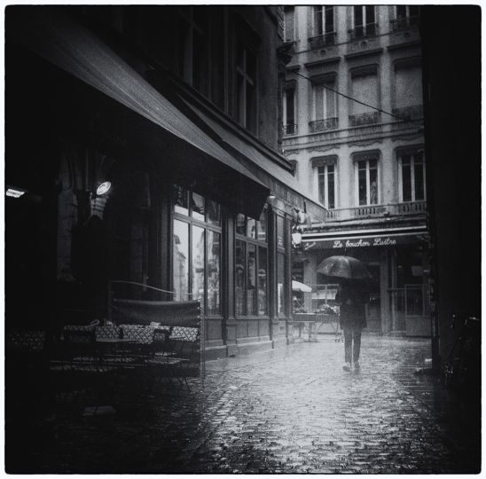 Le son gris de la goutte de pluie / The gray sound of the raindrop © Hervé Combe 