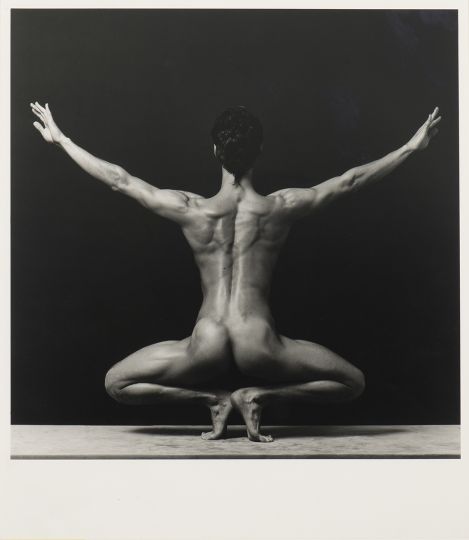 Lot 382 : MANEN, Hans van (Dutch 1932). (Male nude in balance).