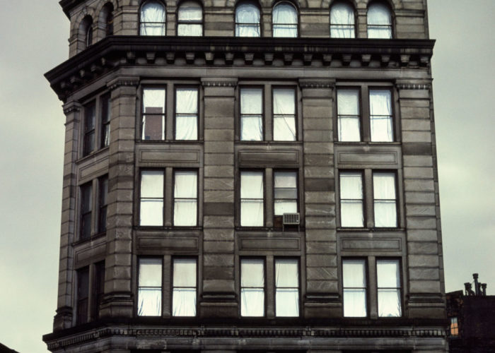 Jay Maisel (1931-2026) : Bank View