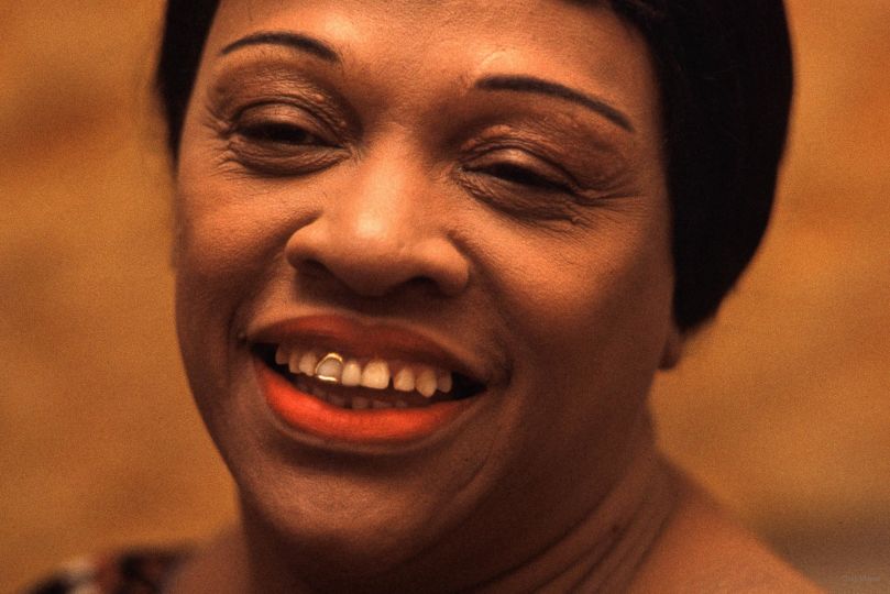 Unidentified Singer, NYC © Jay Maisel
