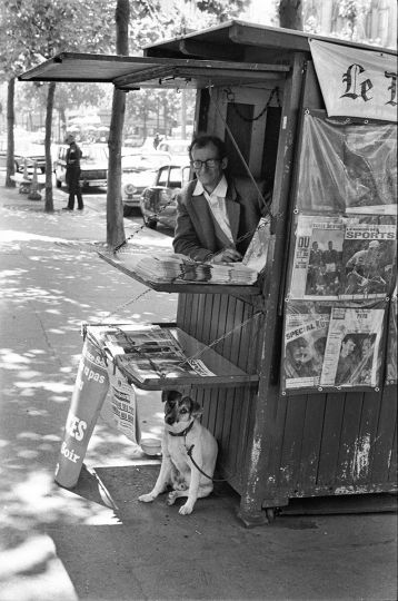 Paris, 1967 © Elliott Erwitt / Magnum Photos, courtesy of OstLicht. Gallery for Photography