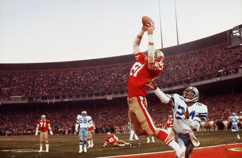 The Catch, Dwight Clark, San Francisco, CA, 1982 © Walter Iooss Jr. - Courtesy Bruce Silverstein Gallery