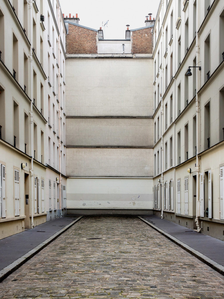 Karin Borghouts : Paris Impasse - The Eye of Photography Magazine