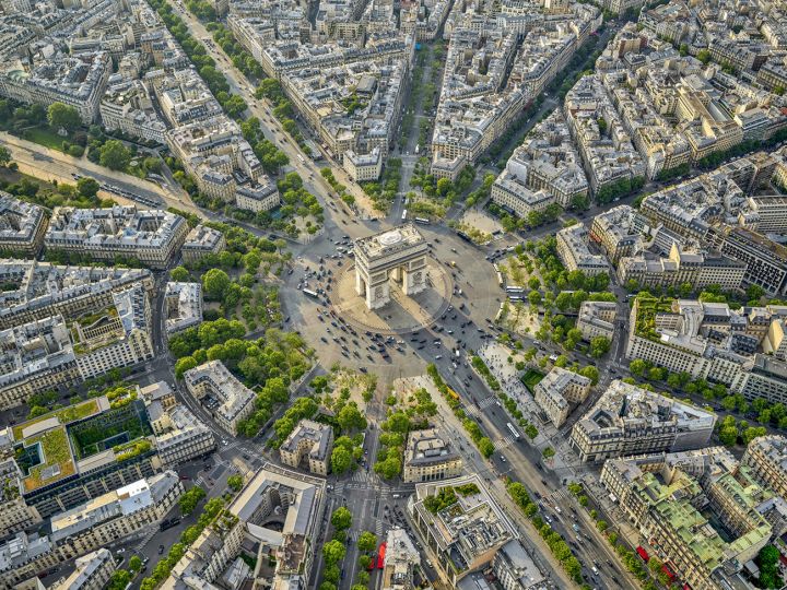 Arc de Triomphe © Jeffrey Milstein – Paris From The Air – Courtesy Rizzoli