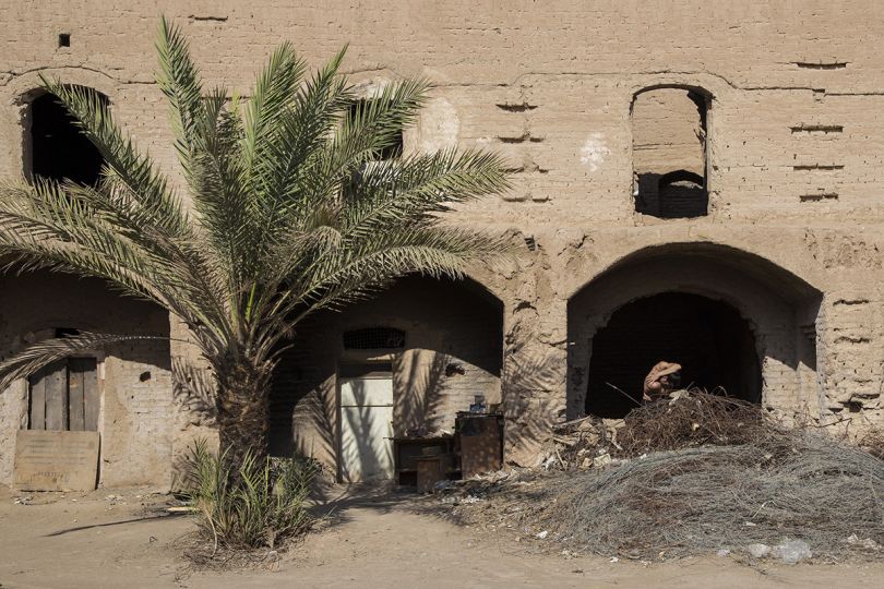 Between Moment & Soil © Babak Haghi