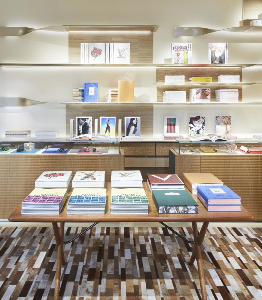 Louis Vuitton unveils its ephemeral bookstore in its Saint-Germain-des-Prés  boutique - Luxus Plus